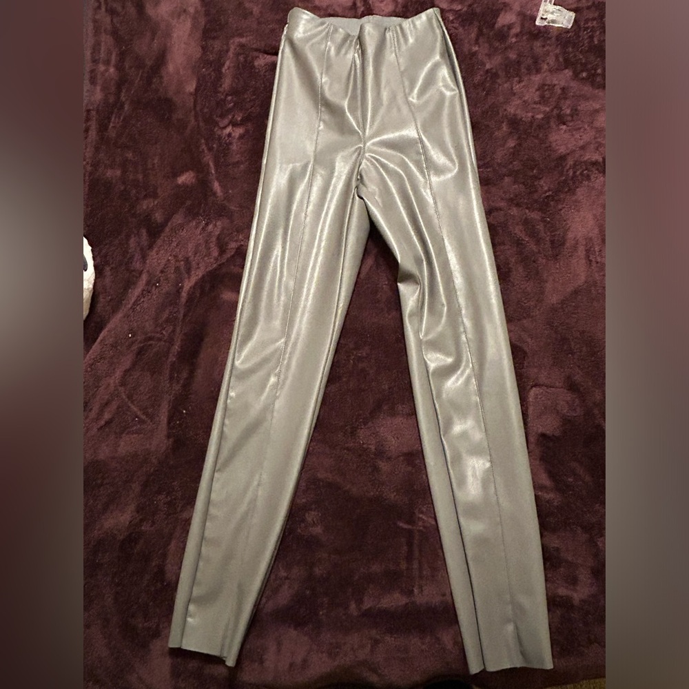 H&M slim fitting pants